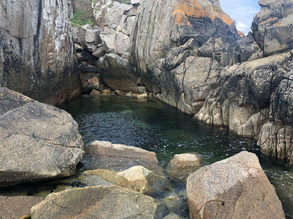 Les Fous De Bassans Acomodação com café da manhã Poullan-sur-Mer Exterior foto